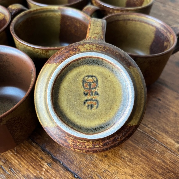 Vintage Iron Mountain Stoneware Roan Mountain Pattern Flat Cup Set of 11 - Picture 8 of 8